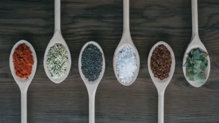 How Herbal Medicine Supports Mental Clarity and Emotional Stability