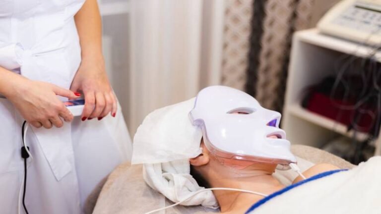 Light Therapy Face Mask: A Modern Approach to Better-Looking Skin